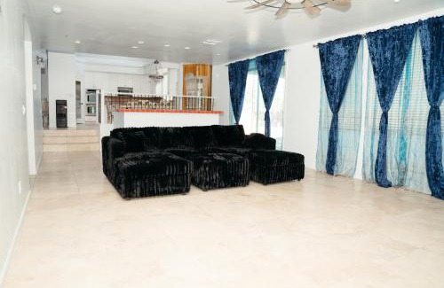 Tartesso House | Large Family Home Near Phoenix