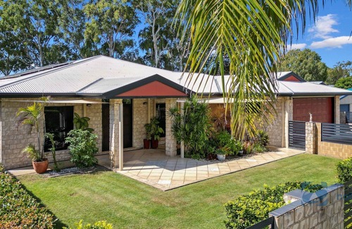 Woodgate House | Large Family Home with Lake Views