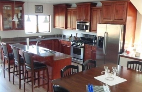Polson House | Large Flathead Home 'The Chateau' 6 Bedroom Sleeps 18