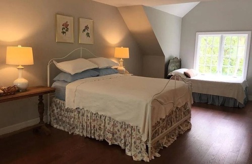 Glendale House | Large four-bedroom house in prime location