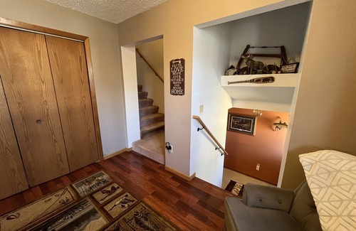 Waasa Township House | Large fully furnished,centrally located northern Minnesota retreat .