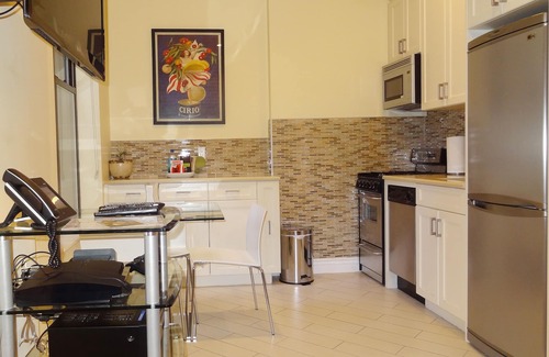 Upper West Side Apartment | Large Furnished Luxury 1 BR Apt w Washer/Dryer in UWS One Block to Central Park