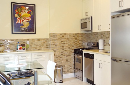 Upper West Side Apartment | Large Furnished Luxury 1 BR Apt w Washer/Dryer in UWS One Block to Central Park