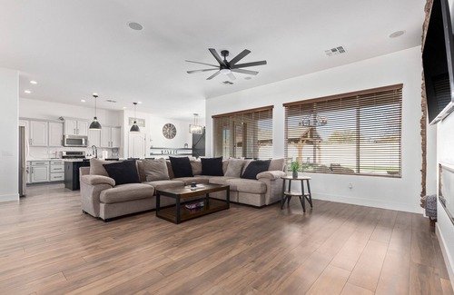 Rovey Farm Estates House | Large Glendale Home with Pool, Sleeps 11, Near Cardinals Stadium, Pets Allowed