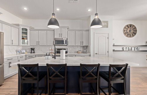 Rovey Farm Estates House | Large Glendale Home with Pool, Sleeps 11, Near Cardinals Stadium, Pets Allowed