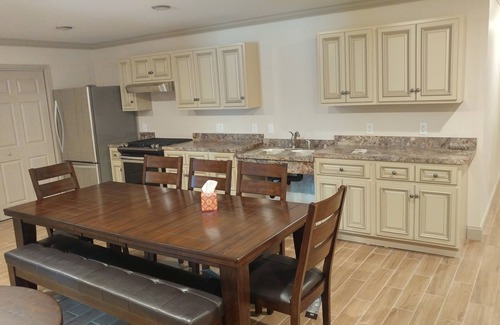 Lancaster Apartment | Large Ground Floor Apartment - City Location