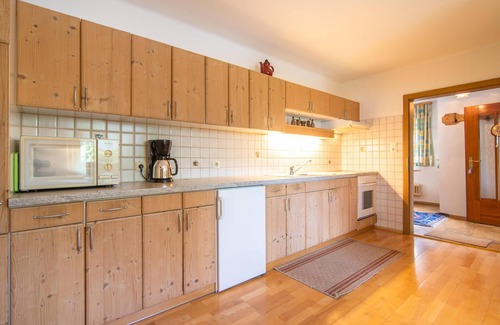 Silz Apartment | Large holiday apartment with pool in Silz