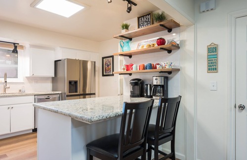 San Luis Obispo House | Large home close to Downtown, Hiking, CalPoly, Beaches, Wineries, Shopping
