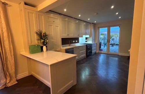 Dublin House | Large Home in South Dublin