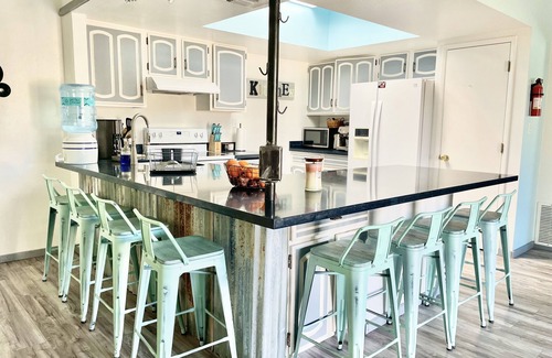 Catalina Village House | Large home/pool near the Catelina Foothills