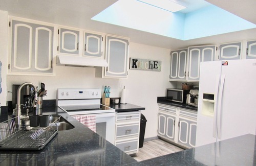 Catalina Village House | Large home/pool near the Catelina Foothills