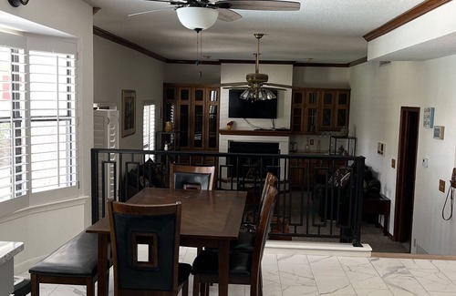 Biggs Field House | Large Home With Swimming Pool And Pool Table