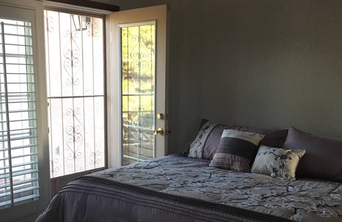 Biggs Field House | Large Home With Swimming Pool And Pool Table