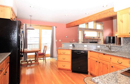 Ouray House | Large Home1blk to Hot Springs Pool, wraparound deck, Cinema Room, parking for 7