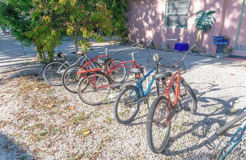 Key Largo Cottage | Large House w/FREE Sailboat, Kayaks, Snorkel and Fishing Gear