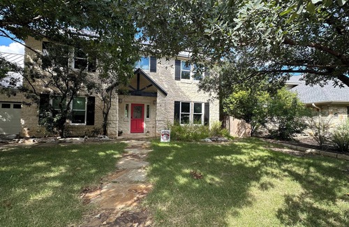 East Oak Hill House | Large House with Stunning Pool on Austin Greenbelt Preserve