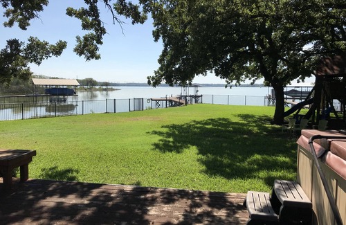 Azle House | Large Lakefront on Eagle Mountain Lake