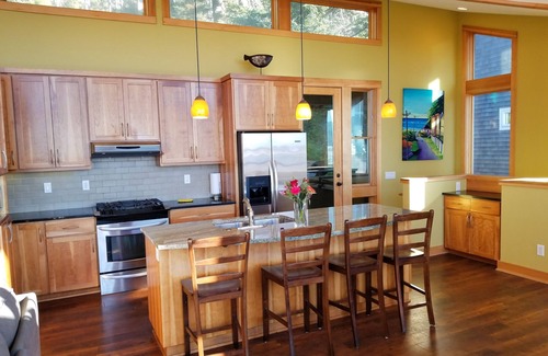 Happy Camp Hideaway House | Large, Modern, Ocean-view home with HOT TUB just steps to the beach!