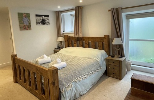 Aveton Gifford House | Large newly converted barn ideal for families with pets