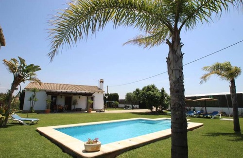Campano House | Large pool, beautiful fireplace, brick barbecue, near the beautiful beach in Roche - Casa Bartolo -