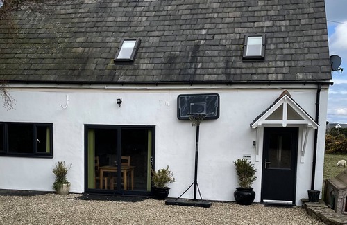 Abersoch House | Large Private Detached House And Games Room, Parking For Up to 5/6 Cars