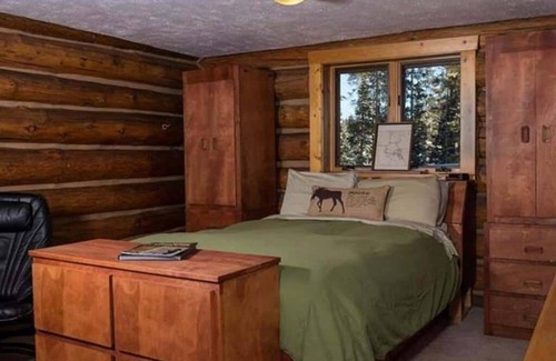 Silver Gate House | Large Private house, removed from other cabins. Situated in the town of Silver Gate, Montana