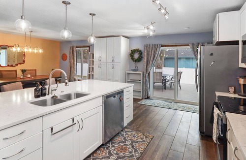 Millard House | Large Ranch; 4 Bed; 2.5 Bath; Patio