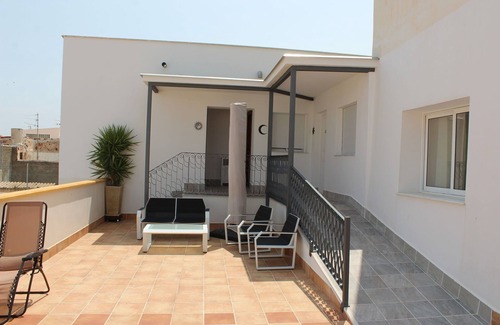 Cuevas Del Almanzora Hotel | LARGE ROOM IDEAL FOR FAMILIES OR FRIENDS