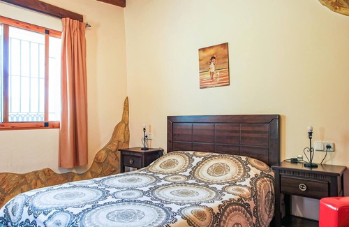 Los Puertos House | Large rustic property with private swimming pool and beautiful outdoor area.