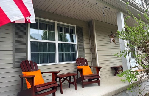 Gansevoort House | Large Saratoga Home Great For Family