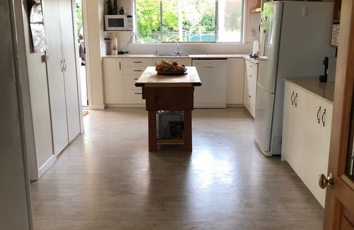 Masterton House | Large spacious family friendly home with pool and spa