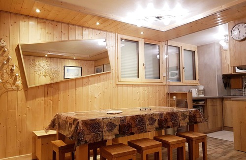 Les Menuires Apartment | LARGE T3 50 sqm Croisette SOUTH full sunny ski at the foot; label 3 flakes OR