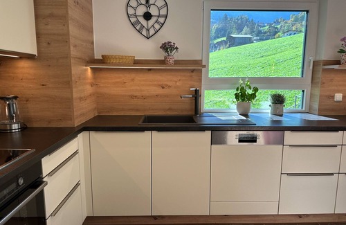 Finkenberg Apartment | Large vacation apartment with 4 bedrooms and balcony for 8 people!