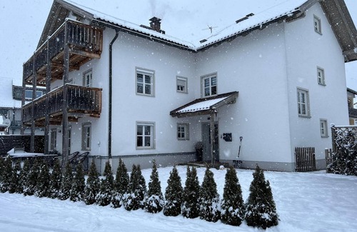 Silberberg Apartment | Large vacation apartment with balcony, Swedish stove and box-spring bed
