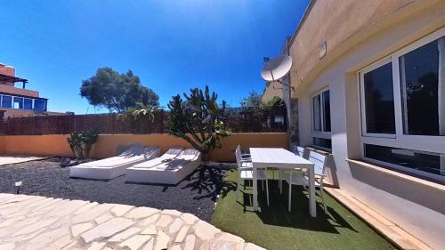 Geafond Apartment | Las Brisas del Mar, by Comfortable Luxury