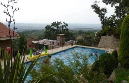 Poyales del Hoyo Cottage | Las Casas de Agapito Rural Center in Gredos, capacity for 25 people in total