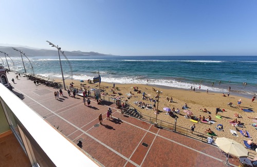 Las Palmas de Gran Canaria Apartment | Las Canteras LM52YY by VillaGranCanaria
