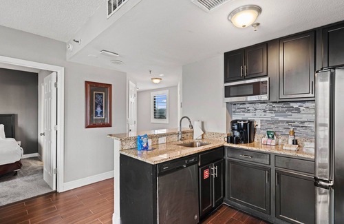 Southwest Orlando Villa | Last Minute Disney Getaway! Luxury Villa with Private Pool. Book Now! #122337