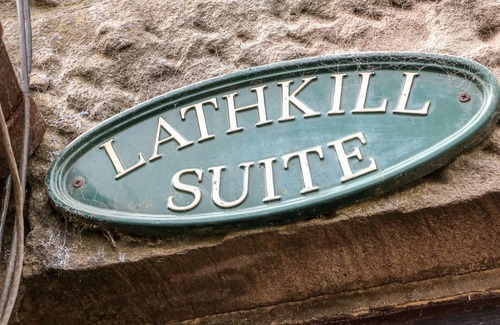 Over Haddon Cottage | LATHKILL BARN, pet friendly, character holiday cottage in Bakewell