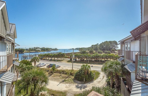 Carrabelle Condo | Lattitude Adjustment 1BR/2BA condo