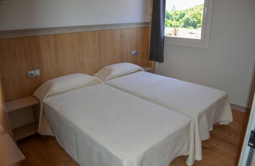 Esgos Apartment | Lauburu * 3 * ecological studio with 1 bedroom for couples with large terrace