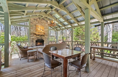 Mirror Lake Cabin | Laughing Bear Lodge | Covered Deck with Woodburning Fireplace and Hot Tub!