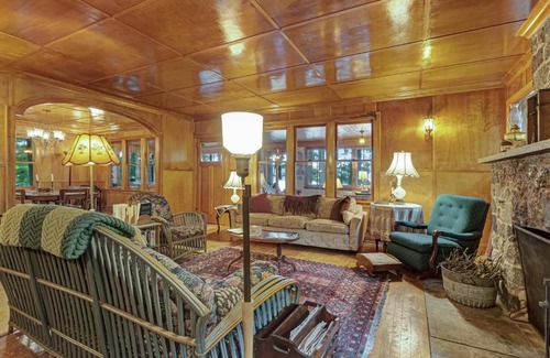 Lac du Flambeau House | Laughing Loon Lodge