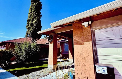 Alum Rock House | Launch Deal! Cozy 3BR Home near Downtown