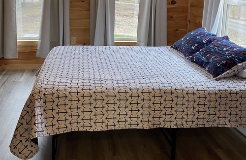 Corbin Cabin | Laurel Lake Cozy Cabin, 2 miles to Grove Marina