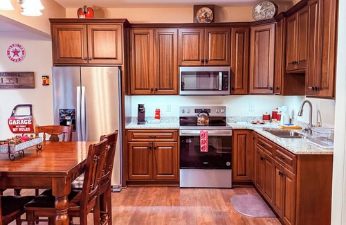 Woodlawn House | Laurel Mountain Getaway - On Crooked Creek Trout Stream - Sleeps 22 - Hot Tub