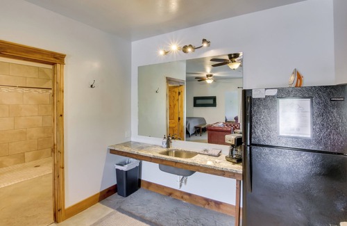 Lava Hot Springs Apartment | Lava Hot Springs Studio w/Views, Walk to River