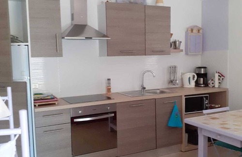 Quissac House | - Lavender Cottage -