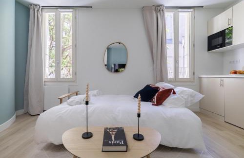Epinettes Apartment | LaVie Maison 17th district