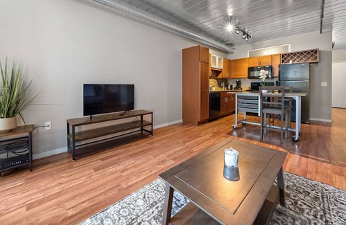 Old West Side Condo | Lavish 2 Bedroom Condo with Unmatched Amenities 427